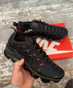 Vapor max black