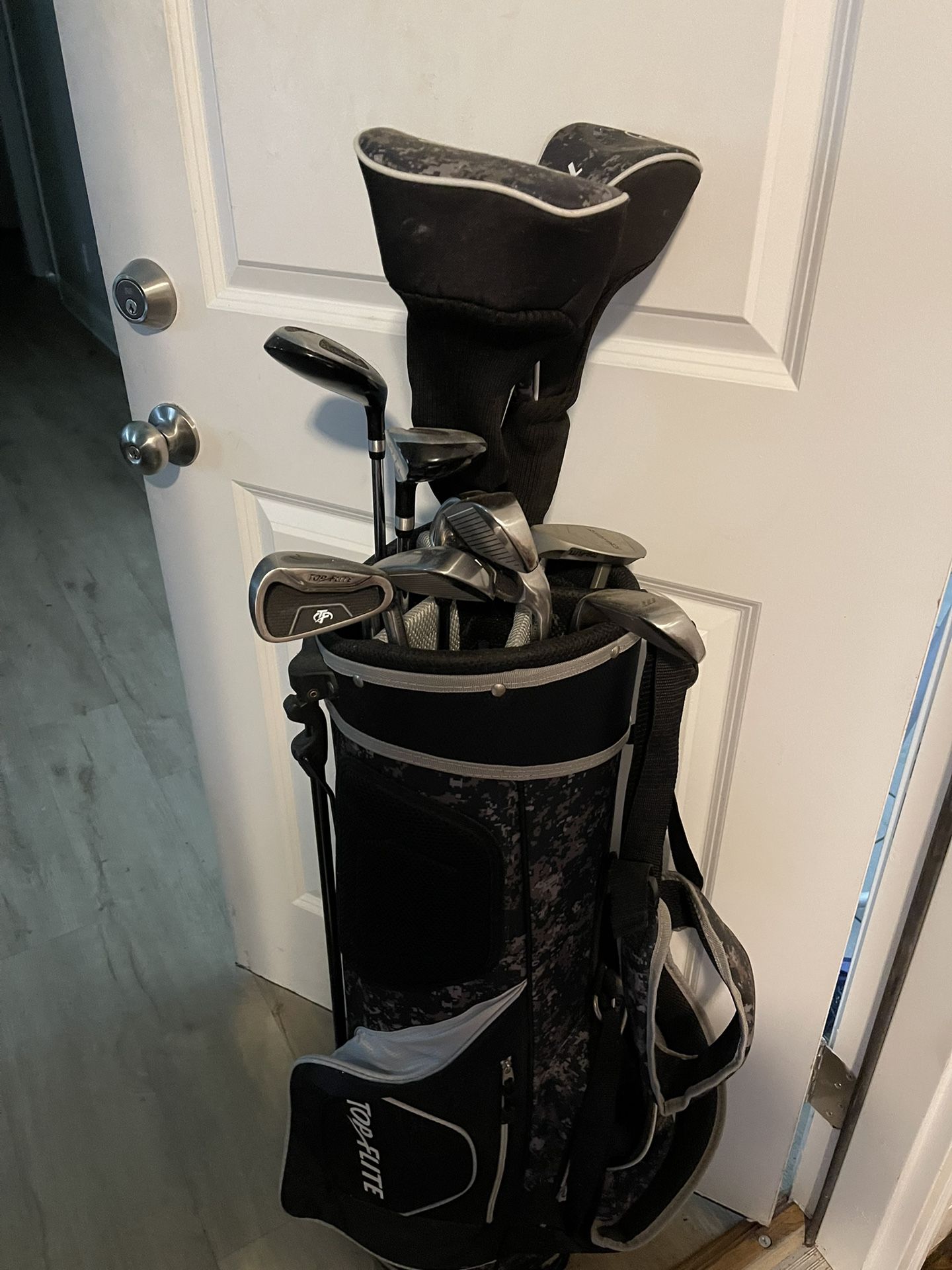 Pro elite golf clubs set