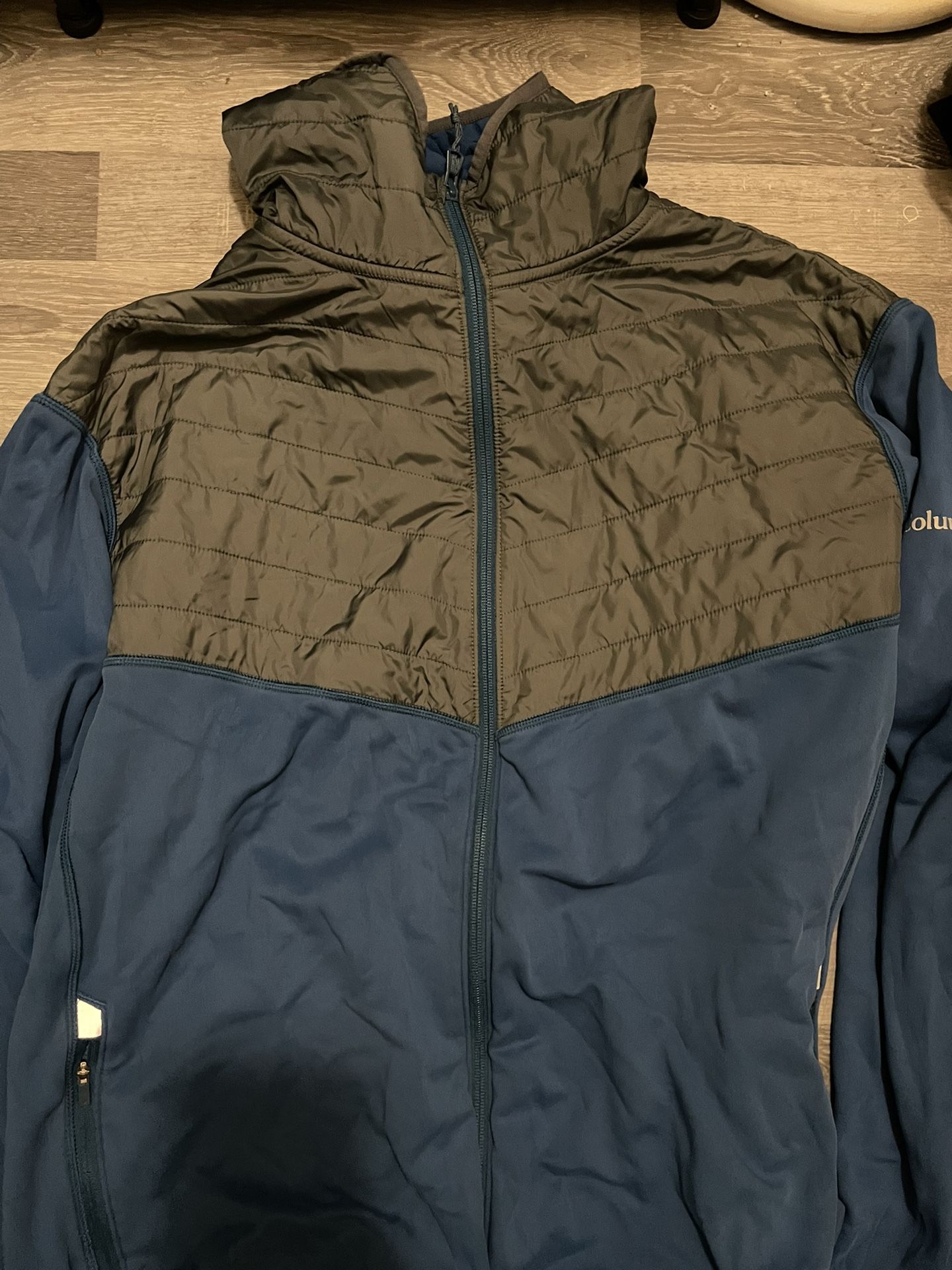 Columbia sweater/jacket