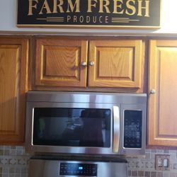 Farm Fresh Produce Wood Sign. Excellent Conditions. 35 1/2 " X  8"