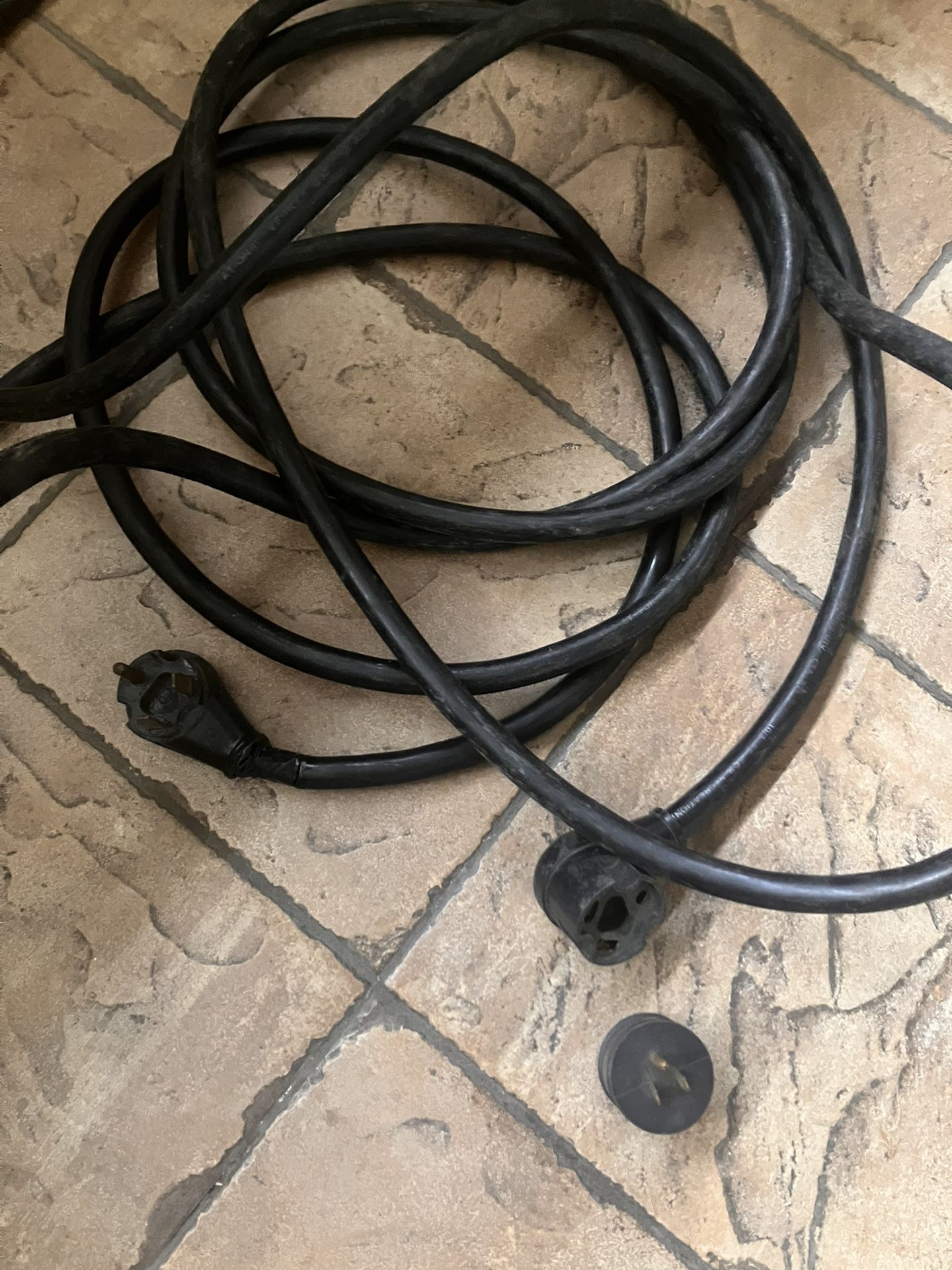 20 FT RV POWER CORD WITH ADAPTOR . GREAT CONDITION
