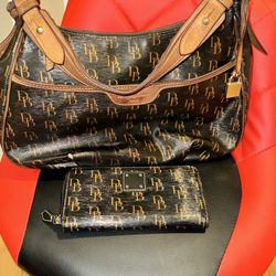 Dooney & Bourke Purse & Wallet Set – Great Condition!