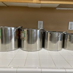 Stainless Steel Stock Pot With Stainless Steel Lid. 4 Different Sizes. 20 Qt, 16 Qt, 12 Qt, 8 Qt. Good Quality.