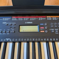 Yahama E263 Electronic Piano $100