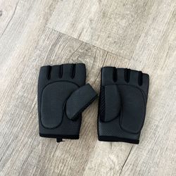 NEW black mesh weight lifting gloves
