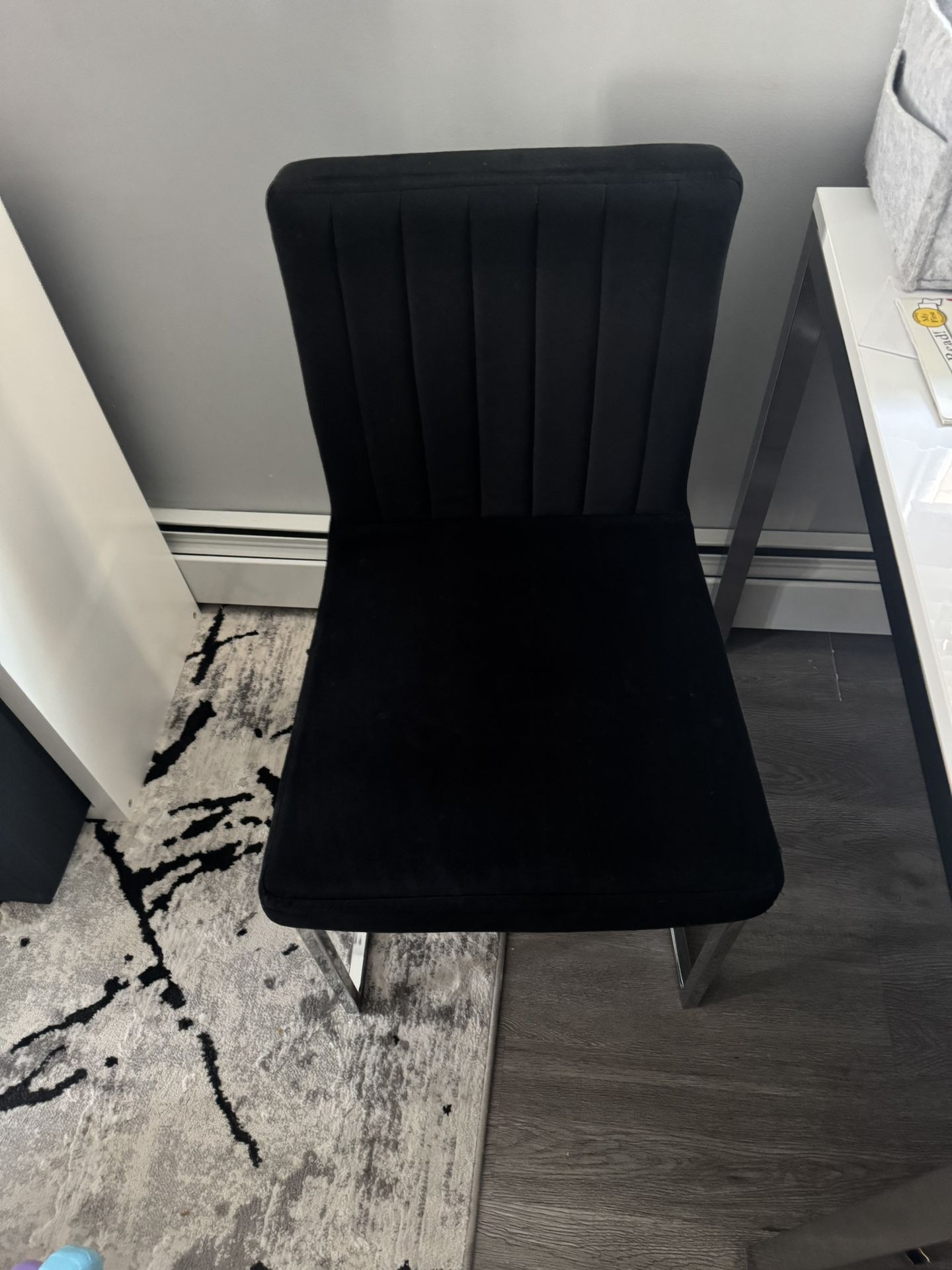 Dining Chairs ( set of 4)