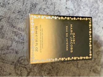 Daisy Marc Jacobs Eau So Intense 50 mL. New in box- sealed