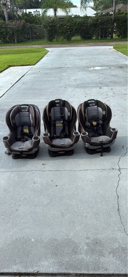 Graco Convertible Car Seats – Set of 3