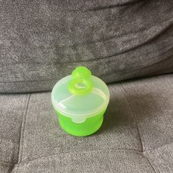 Munchkin Formula Dispenser 