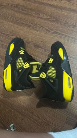 Jordan 4s