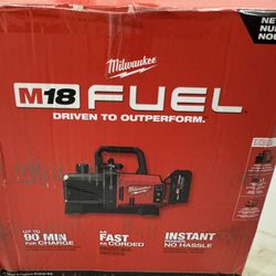 Milwaukee Vacuum Pump 