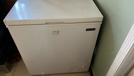 Magic chef freezer