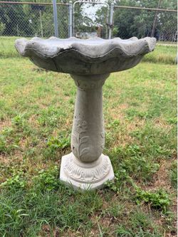 Massarelli’s style 2-piece Bird bath