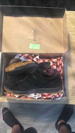 Women’s work shoes Size 9