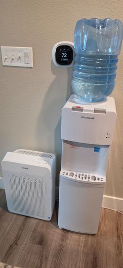 Frigidaire Water Dispenser