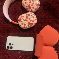 iPhone AirPods Max Combo 