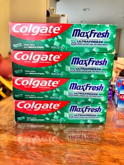 Colgate MaxFresh Clean Mint Toothpaste 4-Pack