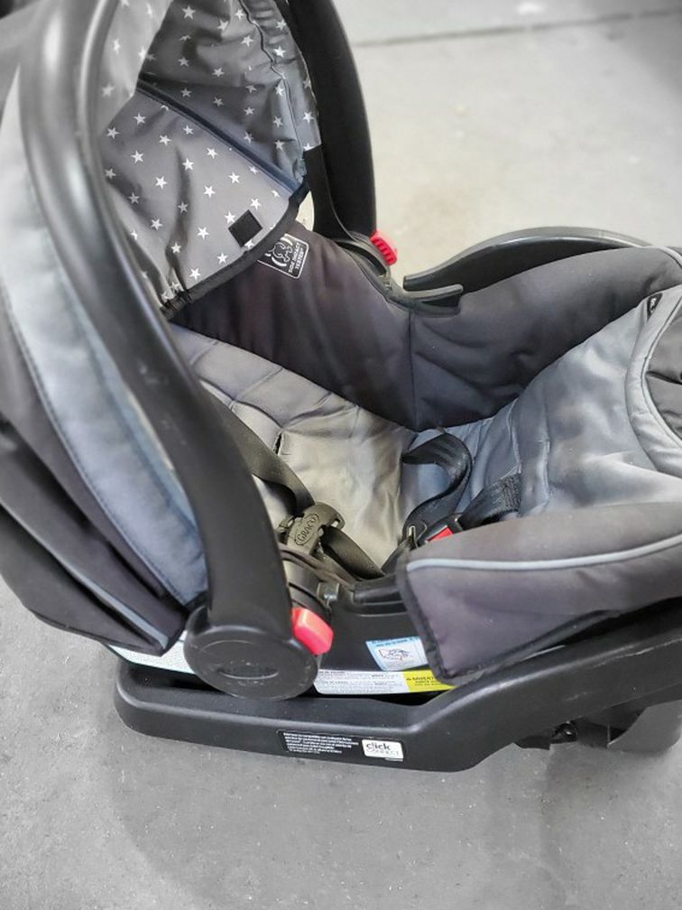 Graco Baby Seat and Transport