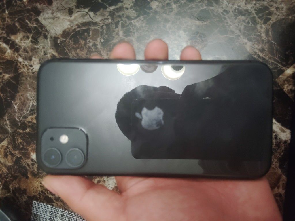 iPhone 11 64gbs
