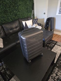 Expandable Rolling Luggage