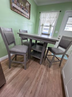Table With 4 Chairs
