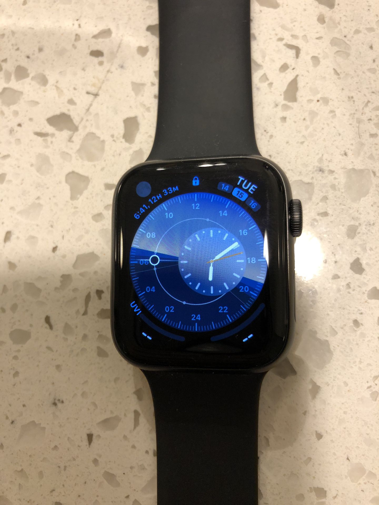 i Watch Series 5 44mm Space Grey