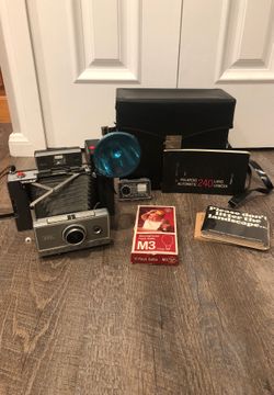 Polaroid Automatic 240 Land Camera