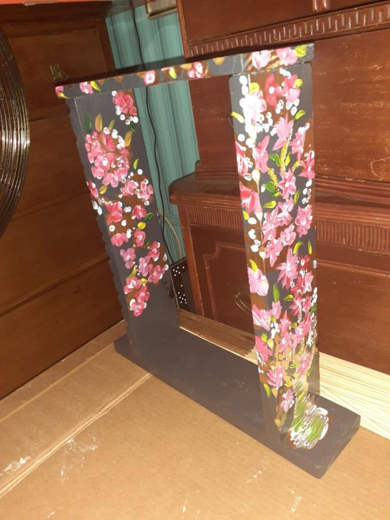 Unique Picture On Frame