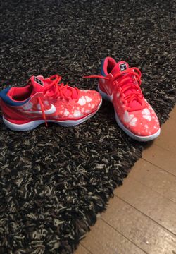 Ladies Nike running shoes size 10