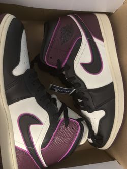 Jordan 1 Mid SE Bordeaux