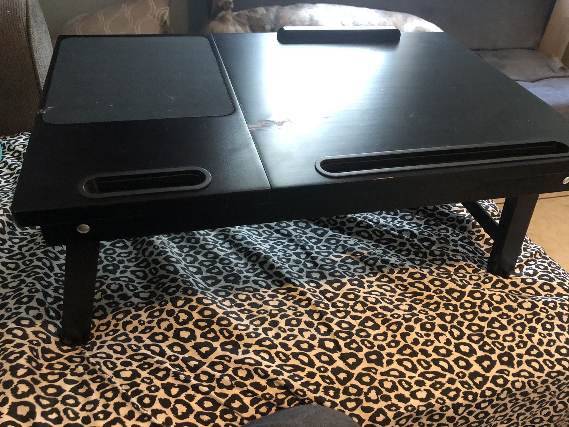 Lap desk/table