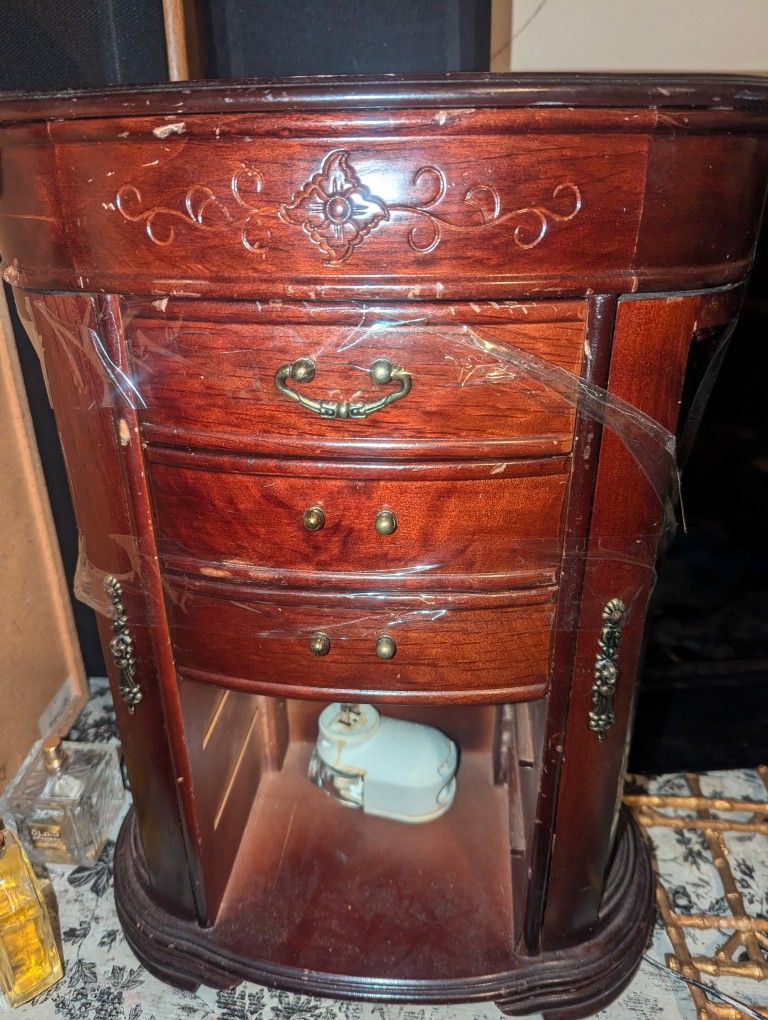 Armoire