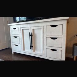 Living/dining room console or sideboard!!