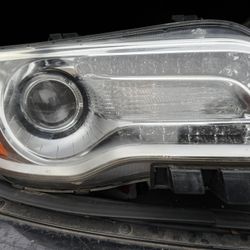 Chrysler 300 Headlight