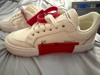 Off- white shoes