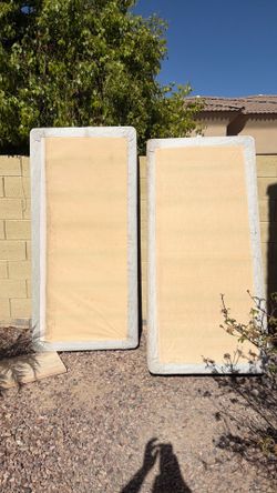 King box spring / bad frame for free pick up