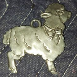 Seagull Pewter Canada Ewe Sheep Ornament Pendant