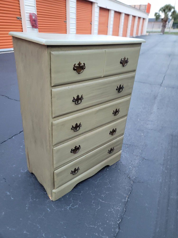 Vintage Solid Wood 5 Drawer Chest Dresser