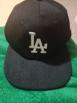 La dodgers hat