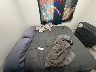 King California sized bed