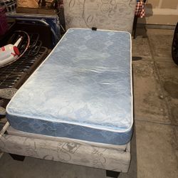 Bed & Mattress Both Used For Sale 