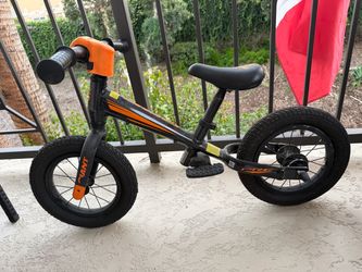 Giant Pre Kids Balance Bike