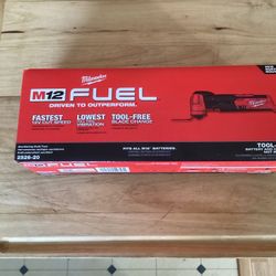 Milwaukee M12 FUEL 12V Lithium-lon Cordless Oscillating Multi-Tool.  Brand NEW.  Tool Only. 