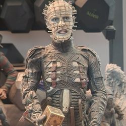 Hellraiser Statue OUT Of Box 