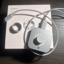 Oura Ring 4 (size 7)
