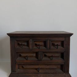 Vintage Mexican Carved Wood Tabletop Chest – 6 Drawers