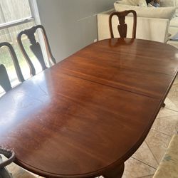Dinning Table For 6