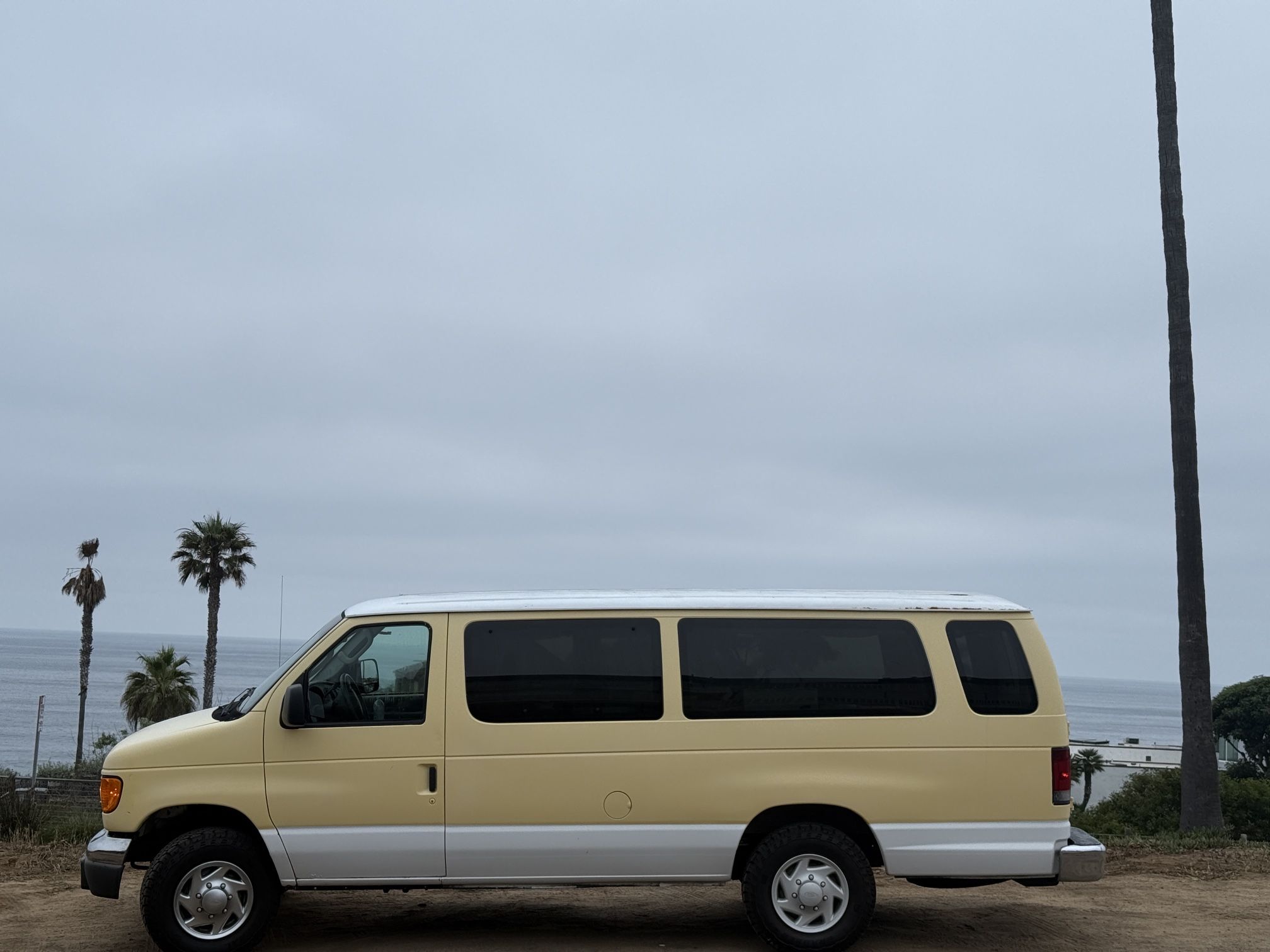2007 Ford E-350