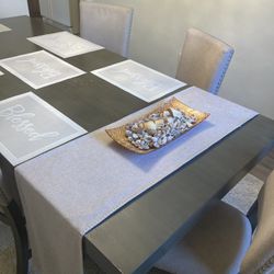 Dinning Table With 6 Chairs 