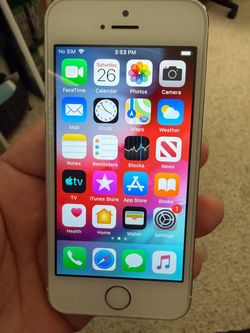 Apple iPhone 5s 16GB – White/Silver – Metro Locked – Excellent Condition – Original Box & Cable